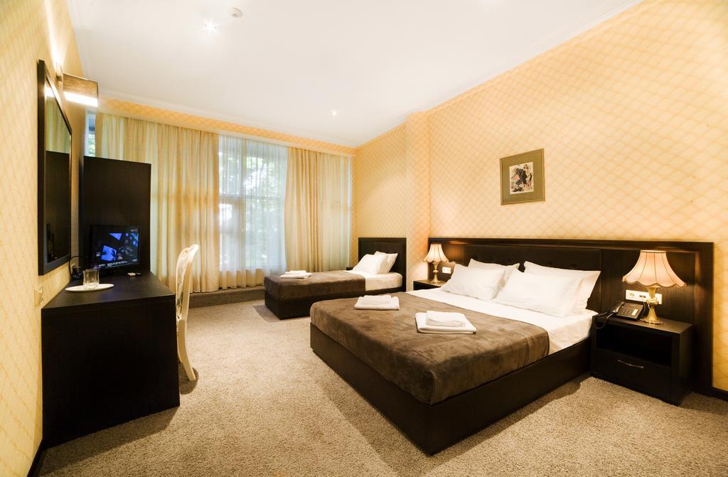 Kalasi Hotel Tiflis Oda fotoğraf